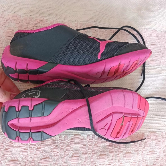 Puma Women's Espadrilles in Black and Pink - Picture 3 of 4